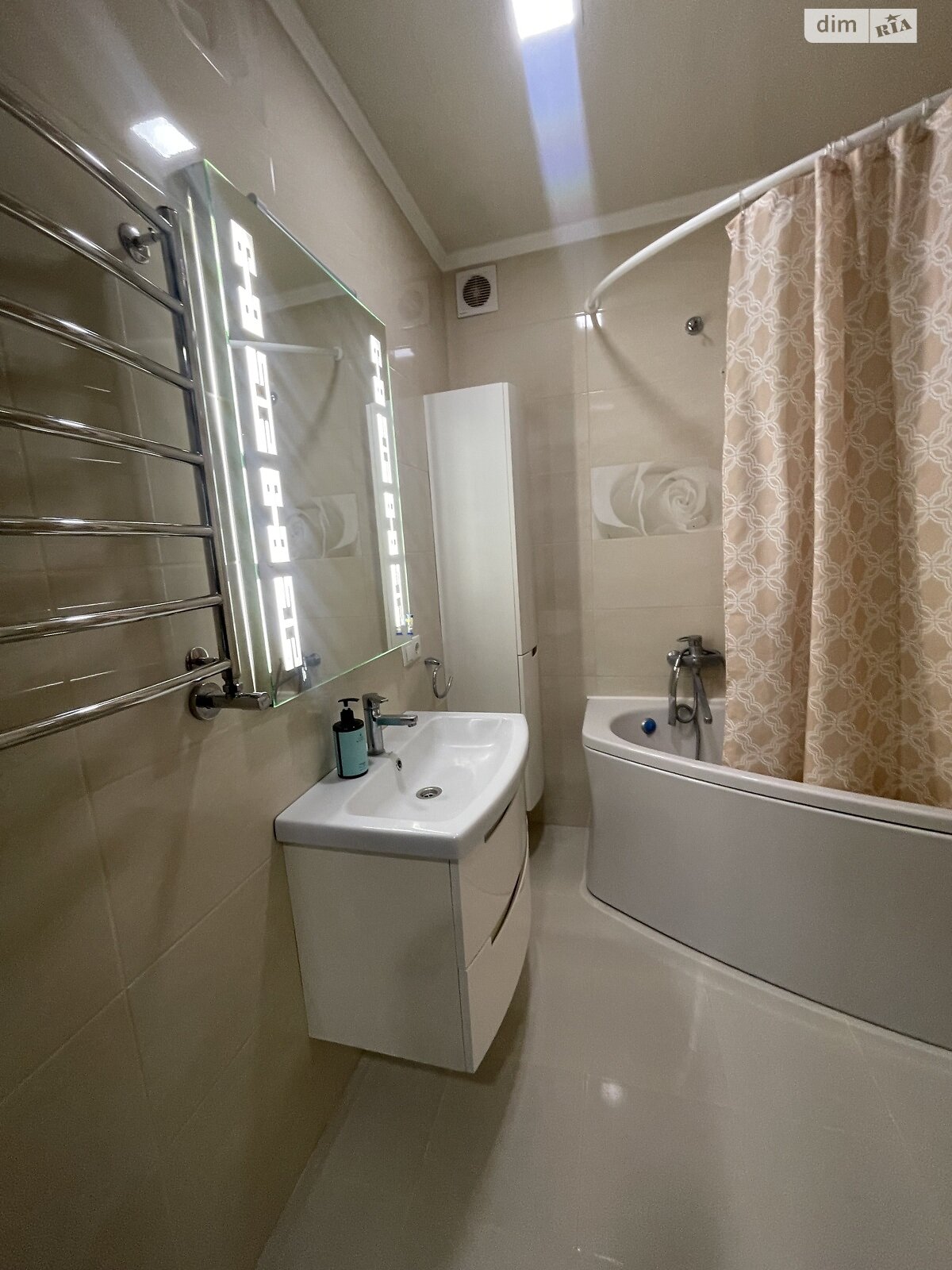 Продаж двокімнатної квартири в Хмельницькому, на вул. Панаса Мирного 18Б, район Озерна фото 1 Продаж двокімнатної квартири в Хмельницькому, на вул. Панаса Мирного 18Б, район Озерна фото 1