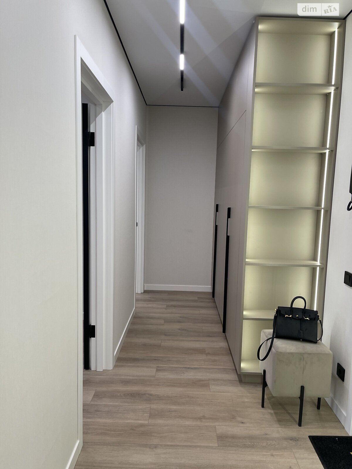 Продаж двокімнатної квартири в Хмельницькому, на вул. Панаса Мирного 19А, район Озерна фото 1 Продаж двокімнатної квартири в Хмельницькому, на вул. Панаса Мирного 19А, район Озерна фото 1