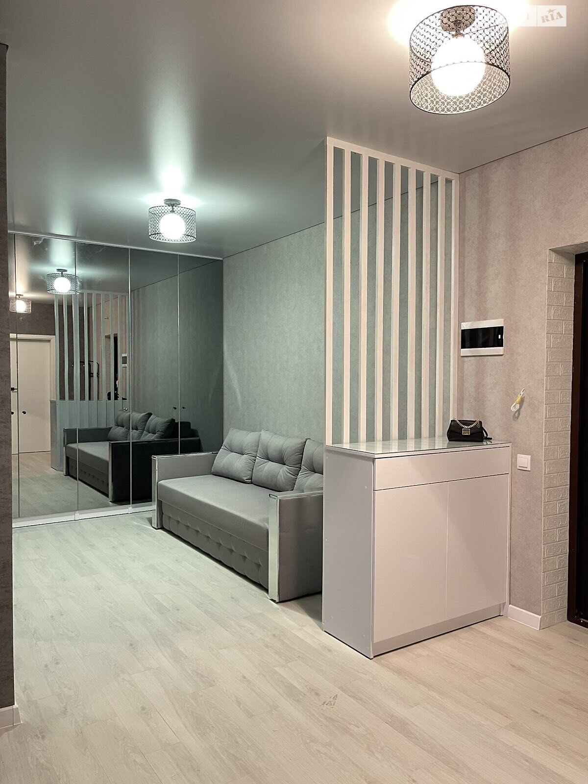 Продаж однокімнатної квартири в Хмельницькому, на вул. Панаса Мирного, район Озерна фото 1