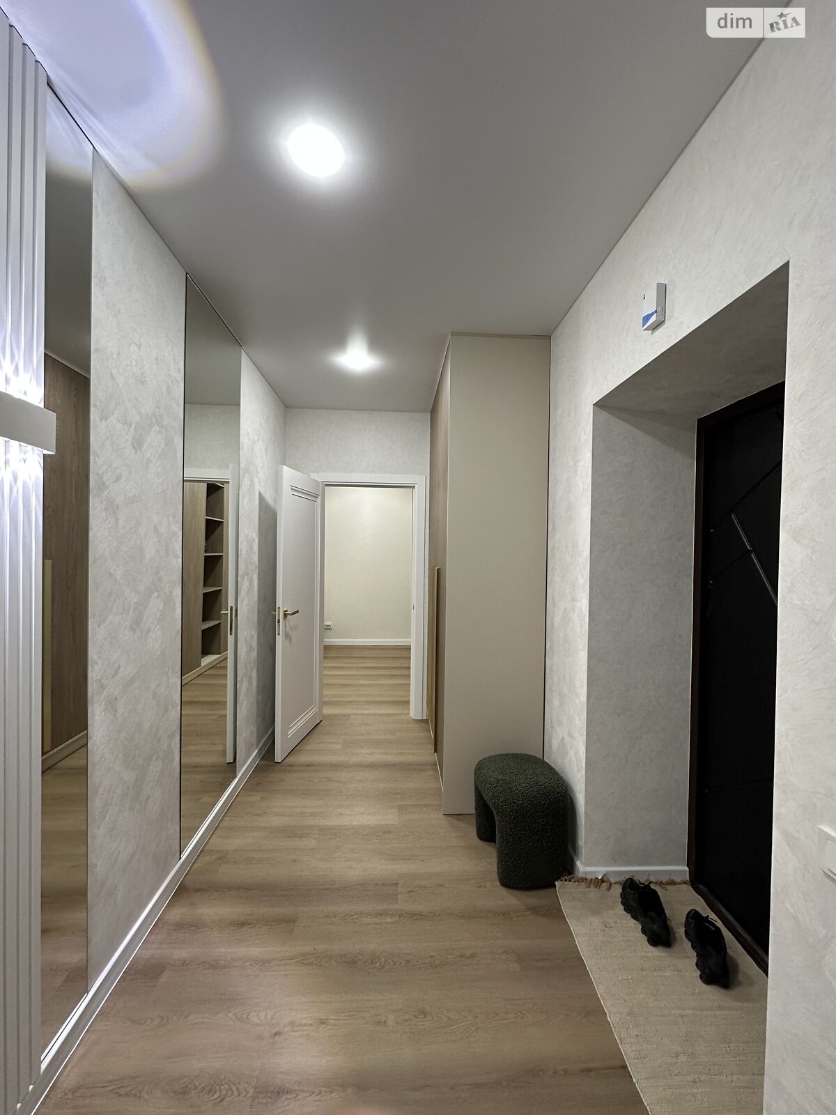 Продажа двухкомнатной квартиры в Хмельницком, на ул. Панаса Мирного, район Озёрный фото 1 Продажа двухкомнатной квартиры в Хмельницком, на ул. Панаса Мирного, район Озёрный фото 1