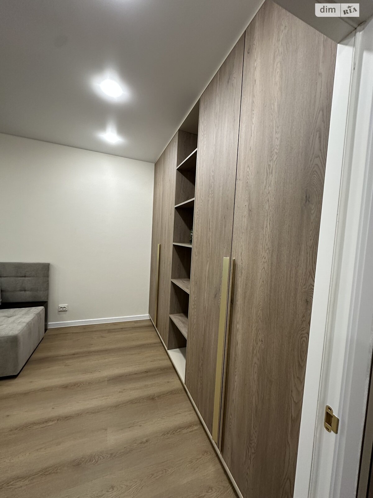 Продажа двухкомнатной квартиры в Хмельницком, на ул. Панаса Мирного, район Озёрный фото 1 Продажа двухкомнатной квартиры в Хмельницком, на ул. Панаса Мирного, район Озёрный фото 1