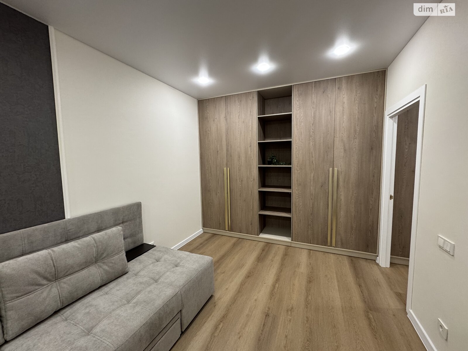 Продажа двухкомнатной квартиры в Хмельницком, на ул. Панаса Мирного, район Озёрный фото 1 Продажа двухкомнатной квартиры в Хмельницком, на ул. Панаса Мирного, район Озёрный фото 1