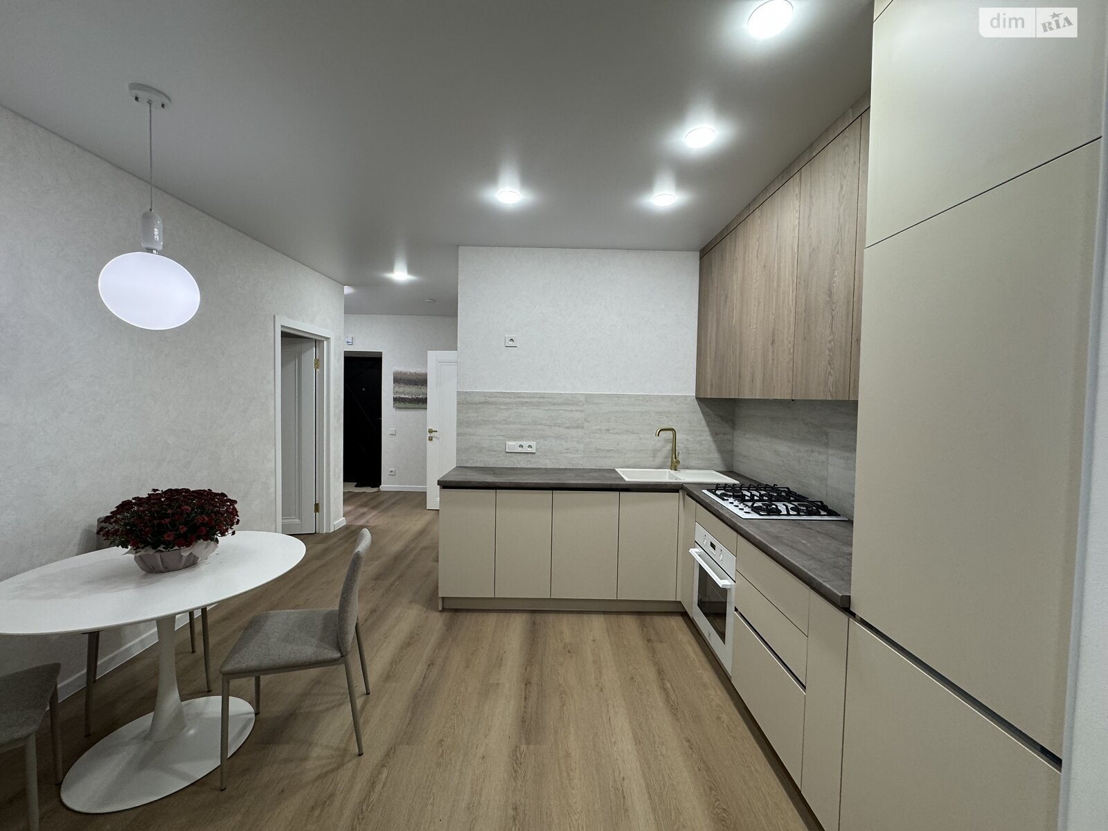 Продажа двухкомнатной квартиры в Хмельницком, на ул. Панаса Мирного, район Озёрный фото 1 Продажа двухкомнатной квартиры в Хмельницком, на ул. Панаса Мирного, район Озёрный фото 1