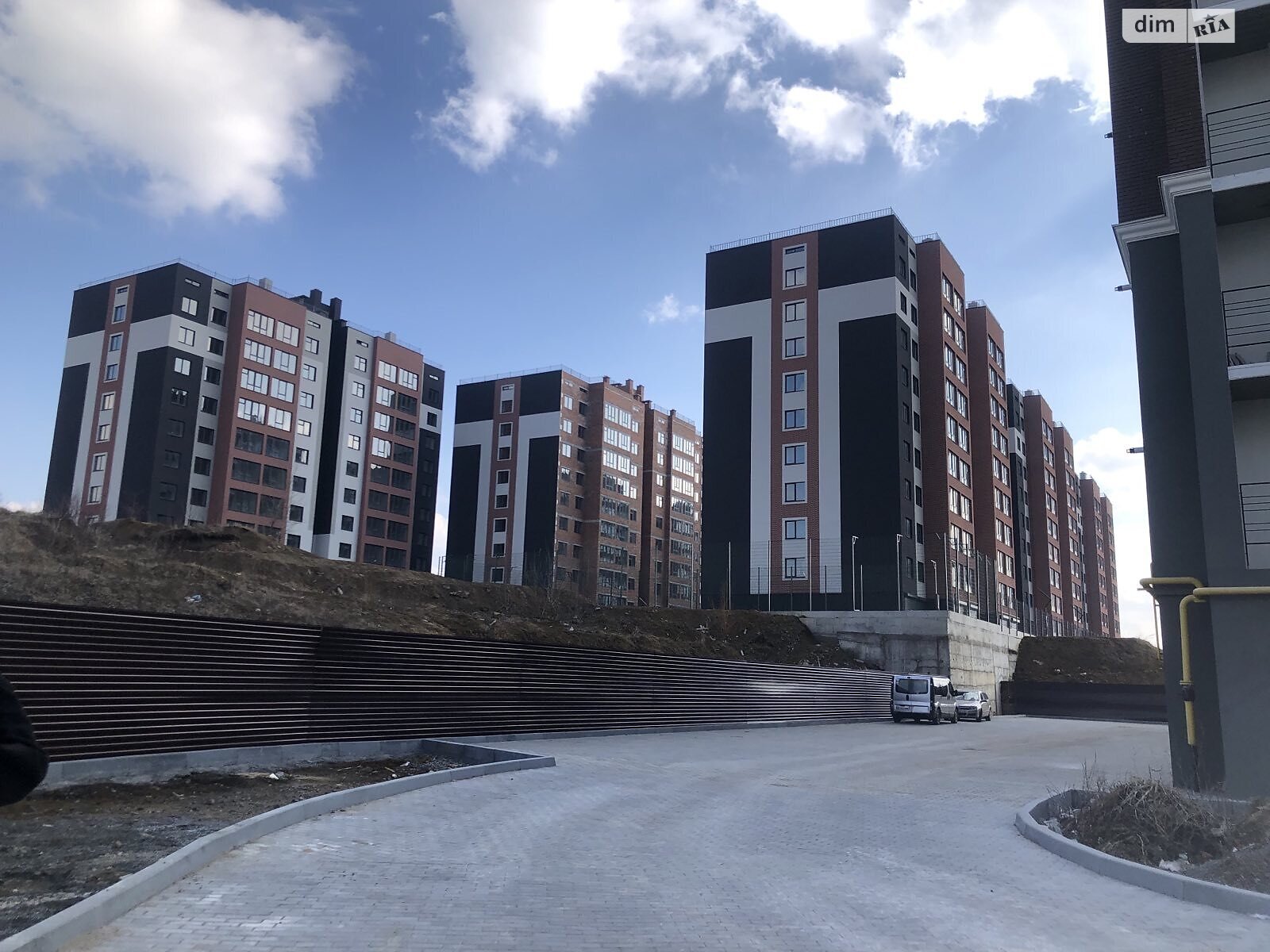 Продаж трикімнатної квартири в Хмельницькому, на вул. Січових Стрільців, район Озерна фото 1 Продаж трикімнатної квартири в Хмельницькому, на вул. Січових Стрільців, район Озерна фото 1