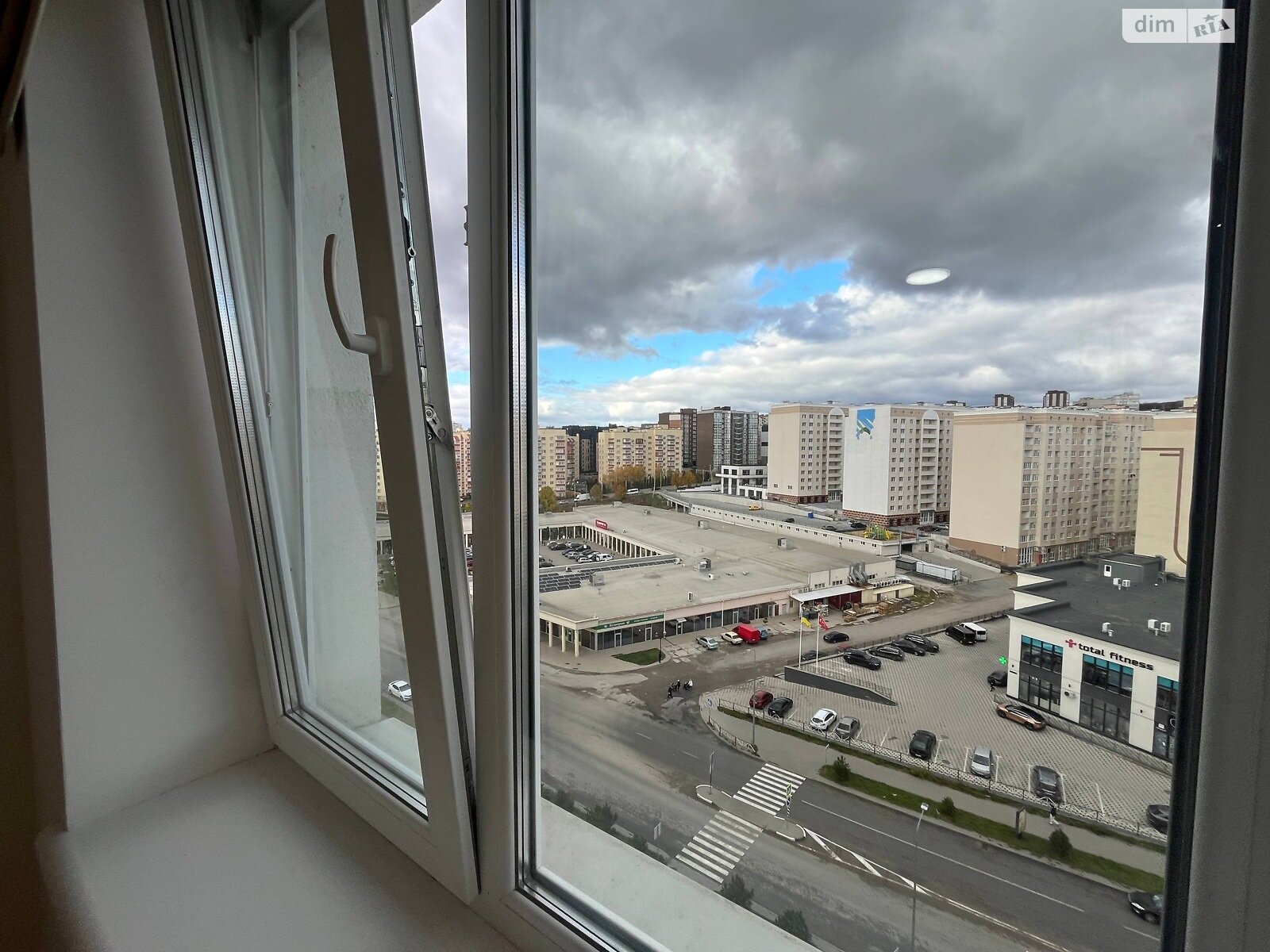 Продаж двокімнатної квартири в Хмельницькому, на вул. Січових Стрільців 4, район Озерна фото 1