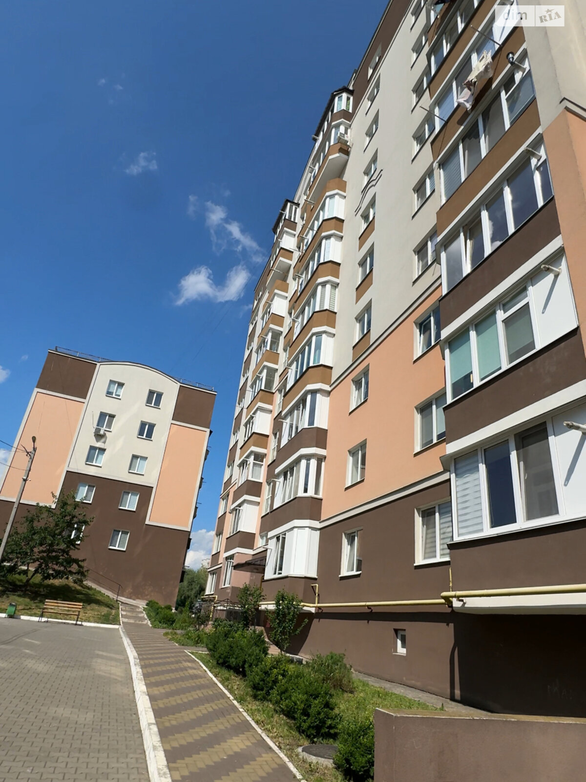 Продажа однокомнатной квартиры в Хмельницком, на ул. Степана Бандеры 40/2Б, район Озёрный фото 1 Продажа однокомнатной квартиры в Хмельницком, на ул. Степана Бандеры 40/2Б, район Озёрный фото 1