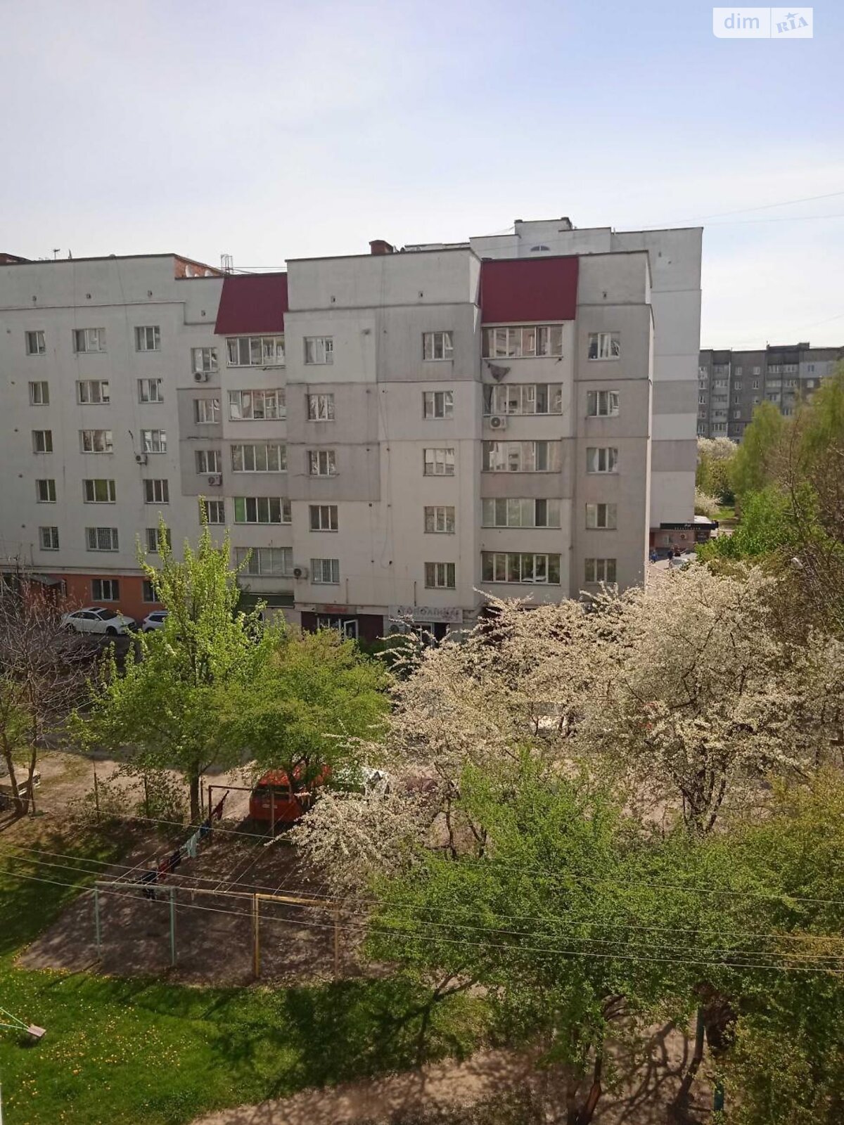 Продажа трехкомнатной квартиры в Хмельницком, на ул. Зализняка Максима, район Озёрный фото 1