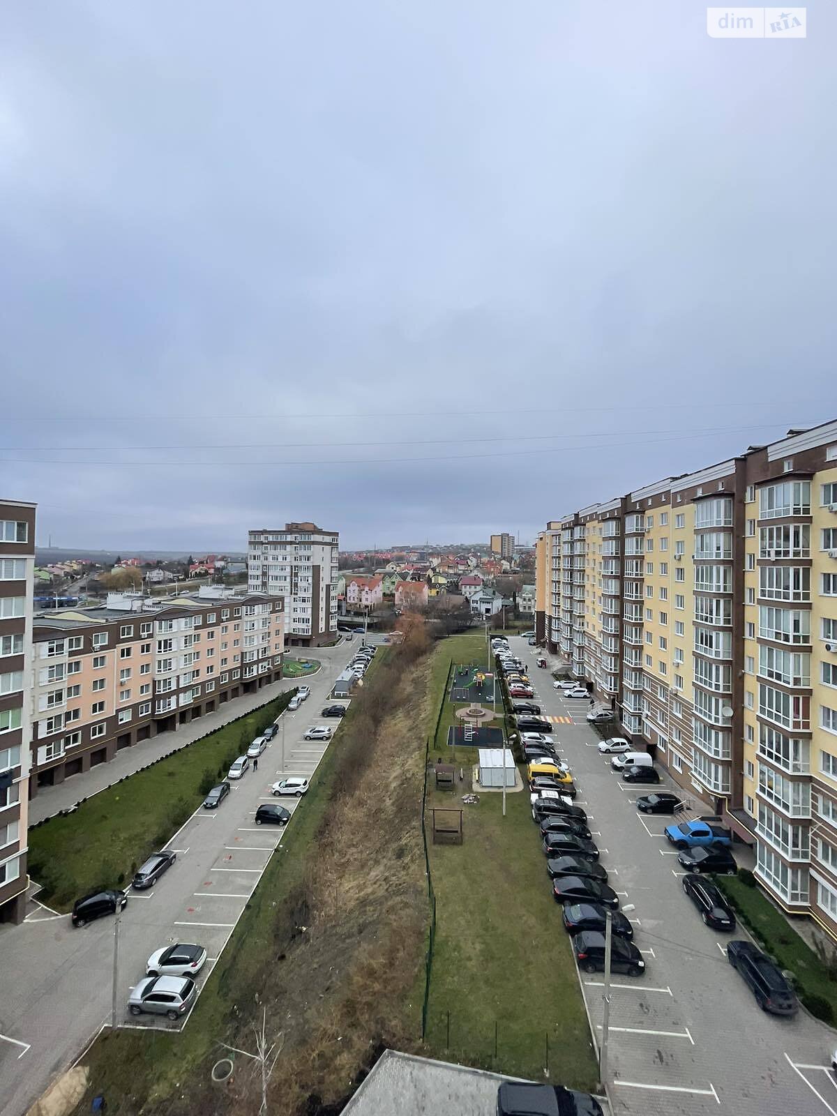 Продаж трикімнатної квартири в Хмельницькому, на вул. Залізняка Максима 1Б, район Озерна фото 1 Продаж трикімнатної квартири в Хмельницькому, на вул. Залізняка Максима 1Б, район Озерна фото 1