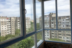 Продажа двухкомнатной квартиры в Хмельницком, на ул. Зализняка Максима 1Б, район Озёрный фото 2