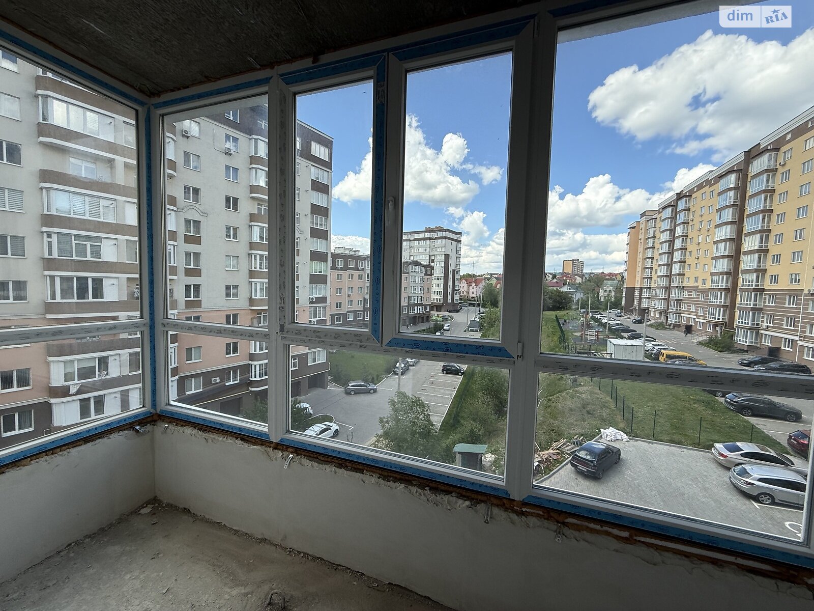 Продажа трехкомнатной квартиры в Хмельницком, на ул. Зализняка Максима 1Б, район Озёрный фото 1 Продажа трехкомнатной квартиры в Хмельницком, на ул. Зализняка Максима 1Б, район Озёрный фото 1