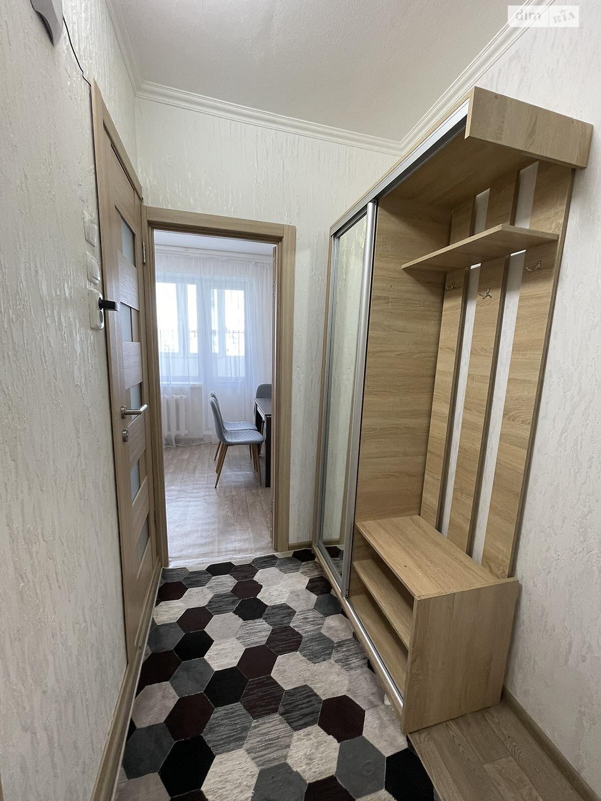 Продаж однокімнатної квартири в Хмельницькому, на вул. Залізняка Максима, район Озерна фото 1 Продаж однокімнатної квартири в Хмельницькому, на вул. Залізняка Максима, район Озерна фото 1