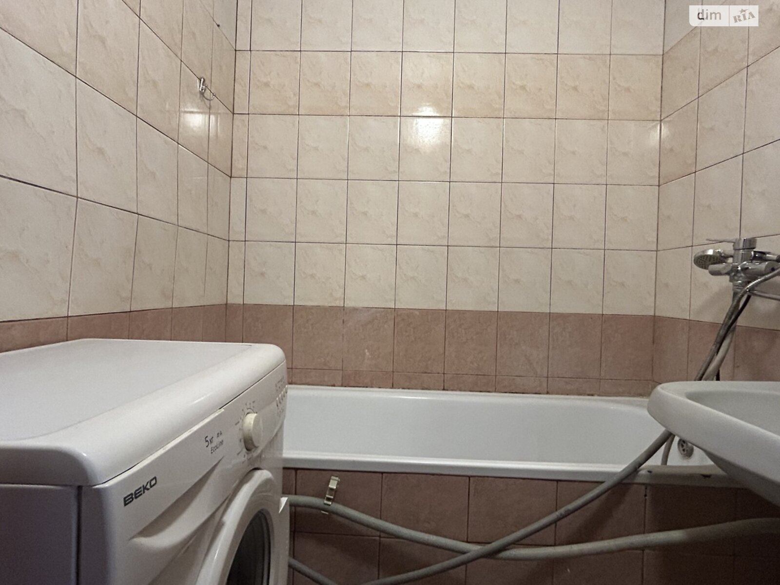 Продажа трехкомнатной квартиры в Хмельницком, на ул. Зализняка Максима 22, район Озёрный фото 1 Продажа трехкомнатной квартиры в Хмельницком, на ул. Зализняка Максима 22, район Озёрный фото 1