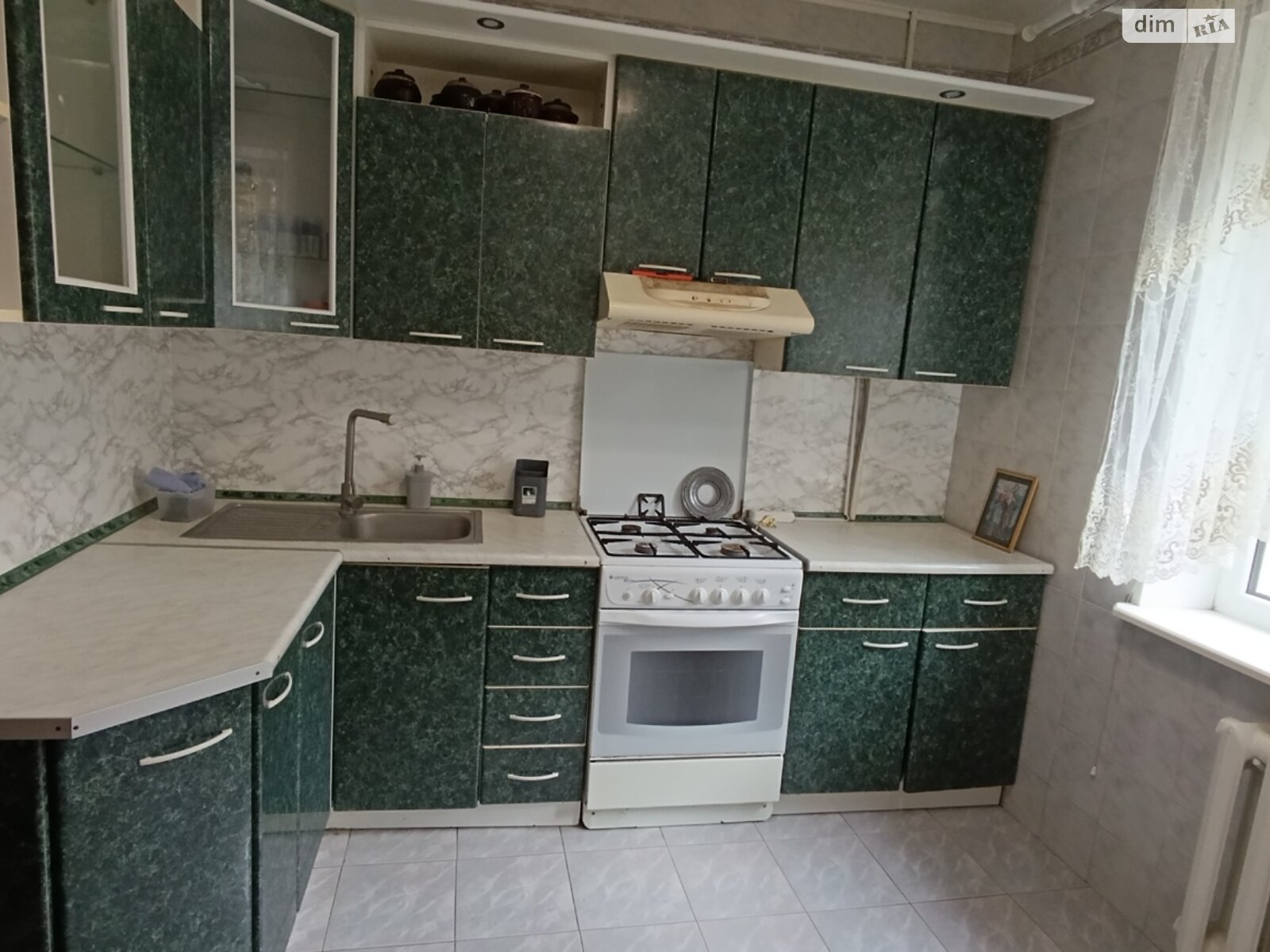 Продажа трехкомнатной квартиры в Хмельницком, на ул. Зализняка Максима, район Озёрный фото 1 Продажа трехкомнатной квартиры в Хмельницком, на ул. Зализняка Максима, район Озёрный фото 1