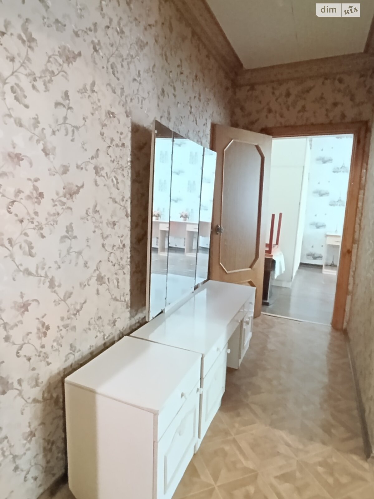 Продажа трехкомнатной квартиры в Хмельницком, на ул. Зализняка Максима, район Озёрный фото 1 Продажа трехкомнатной квартиры в Хмельницком, на ул. Зализняка Максима, район Озёрный фото 1