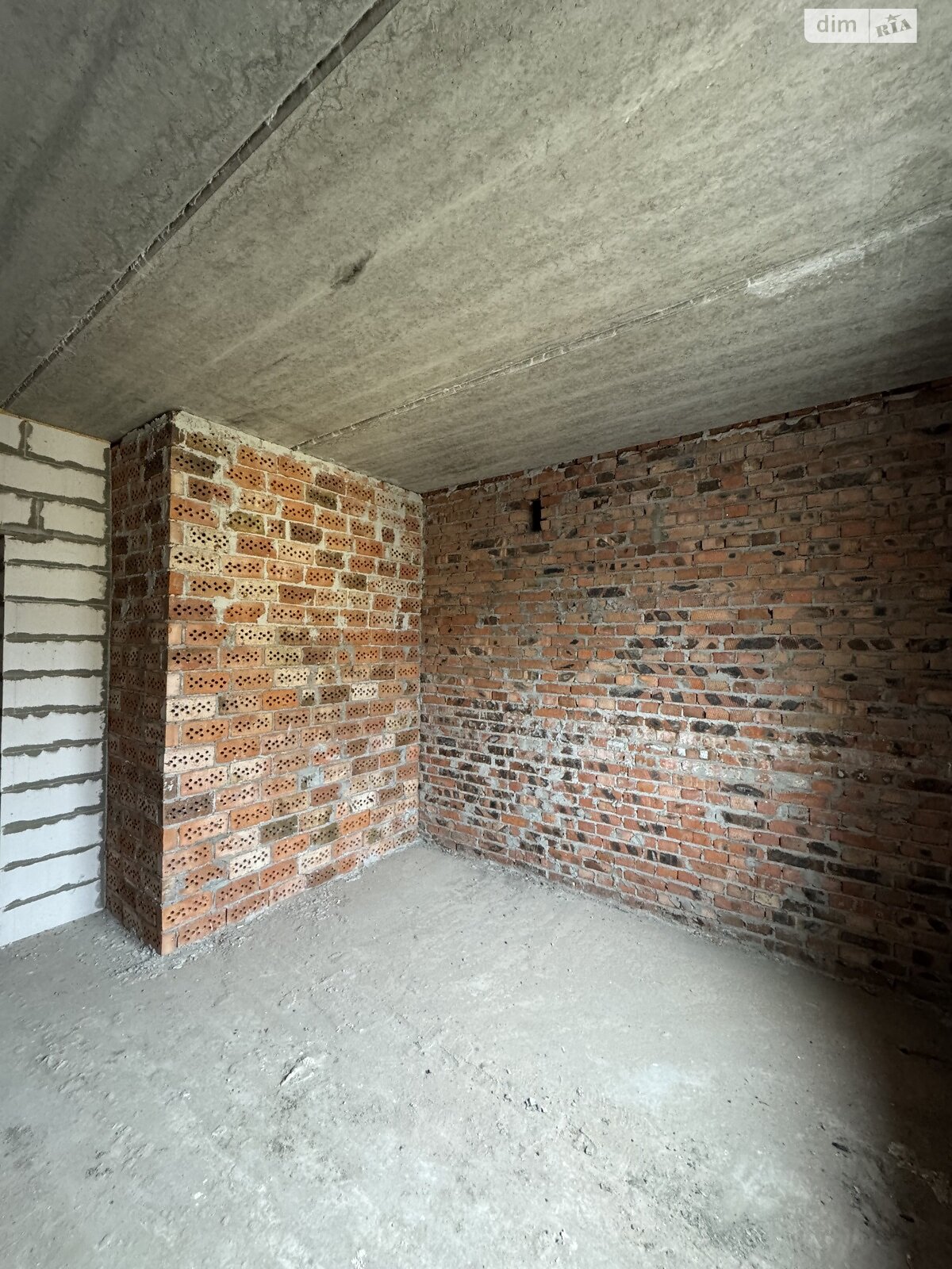 Продажа двухкомнатной квартиры в Хмельницком, на ул. Зализняка Максима, кв. 49, район Озёрный фото 1 Продажа двухкомнатной квартиры в Хмельницком, на ул. Зализняка Максима, кв. 49, район Озёрный фото 1