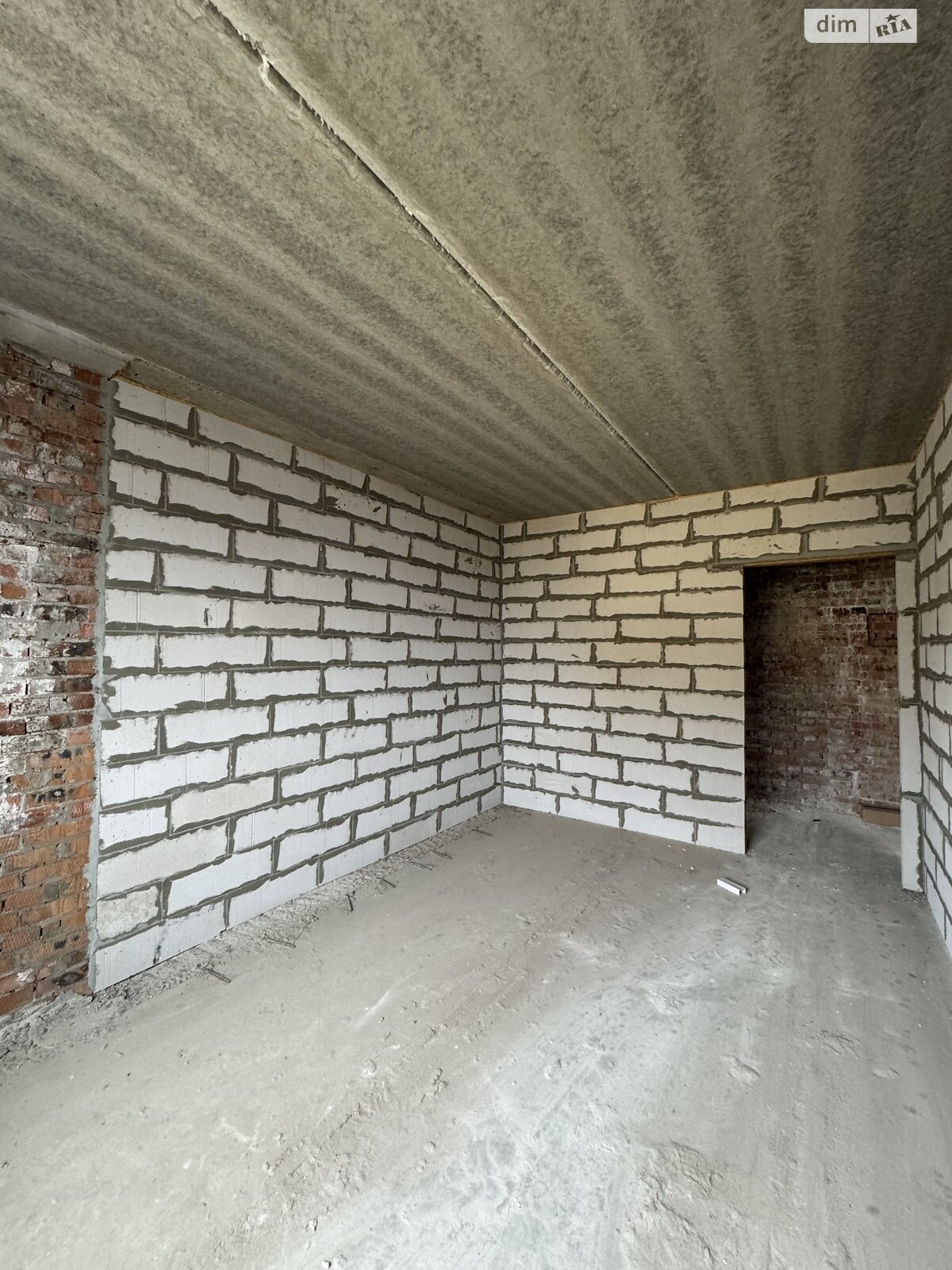 Продажа двухкомнатной квартиры в Хмельницком, на ул. Зализняка Максима, кв. 49, район Озёрный фото 1 Продажа двухкомнатной квартиры в Хмельницком, на ул. Зализняка Максима, кв. 49, район Озёрный фото 1