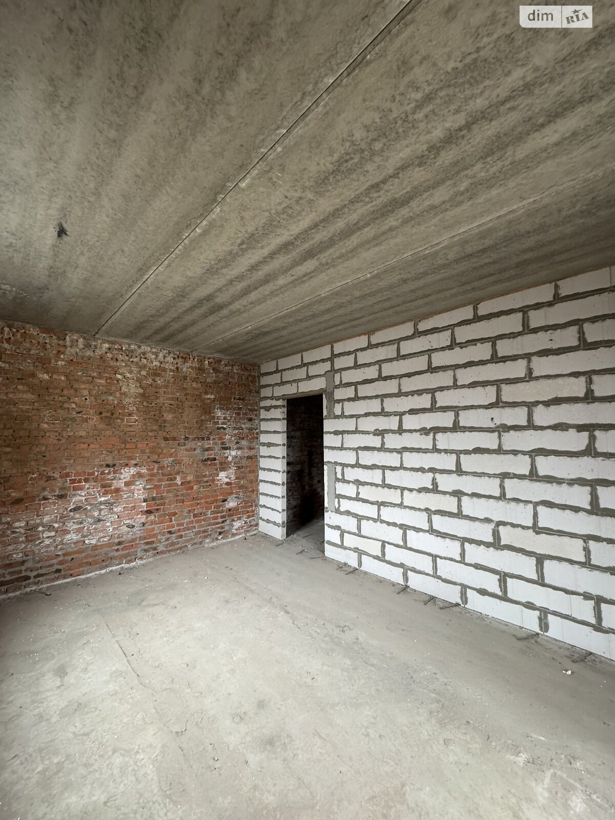 Продажа двухкомнатной квартиры в Хмельницком, на ул. Зализняка Максима, кв. 49, район Озёрный фото 1 Продажа двухкомнатной квартиры в Хмельницком, на ул. Зализняка Максима, кв. 49, район Озёрный фото 1