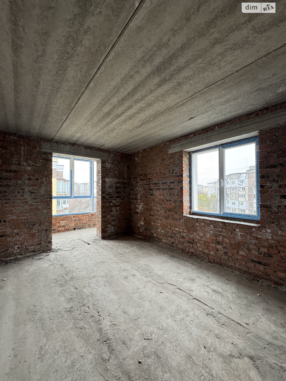 Продажа двухкомнатной квартиры в Хмельницком, на ул. Зализняка Максима, кв. 49, район Озёрный фото 1 Продажа двухкомнатной квартиры в Хмельницком, на ул. Зализняка Максима, кв. 49, район Озёрный фото 1