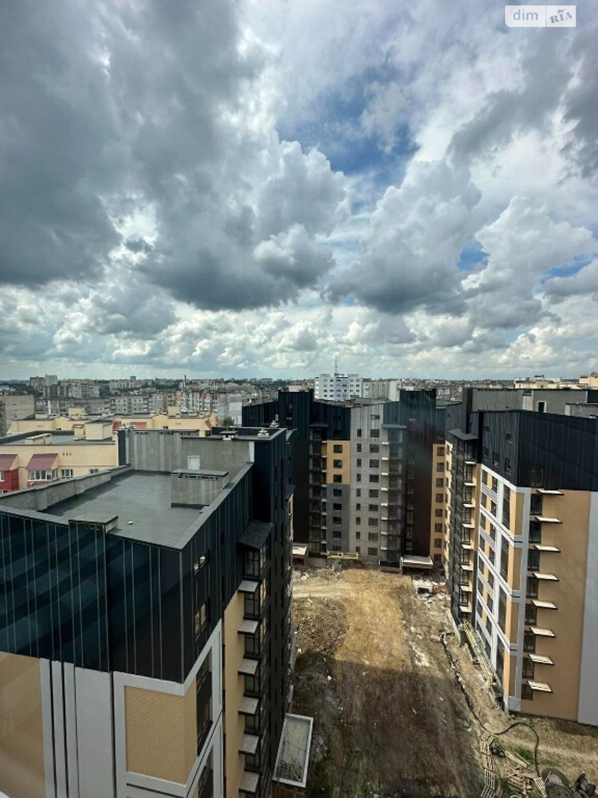 Продаж двокімнатної квартири в Хмельницькому, на вул. Кармелюка 4/2, район Озерна фото 1 Продаж двокімнатної квартири в Хмельницькому, на вул. Кармелюка 4/2, район Озерна фото 1