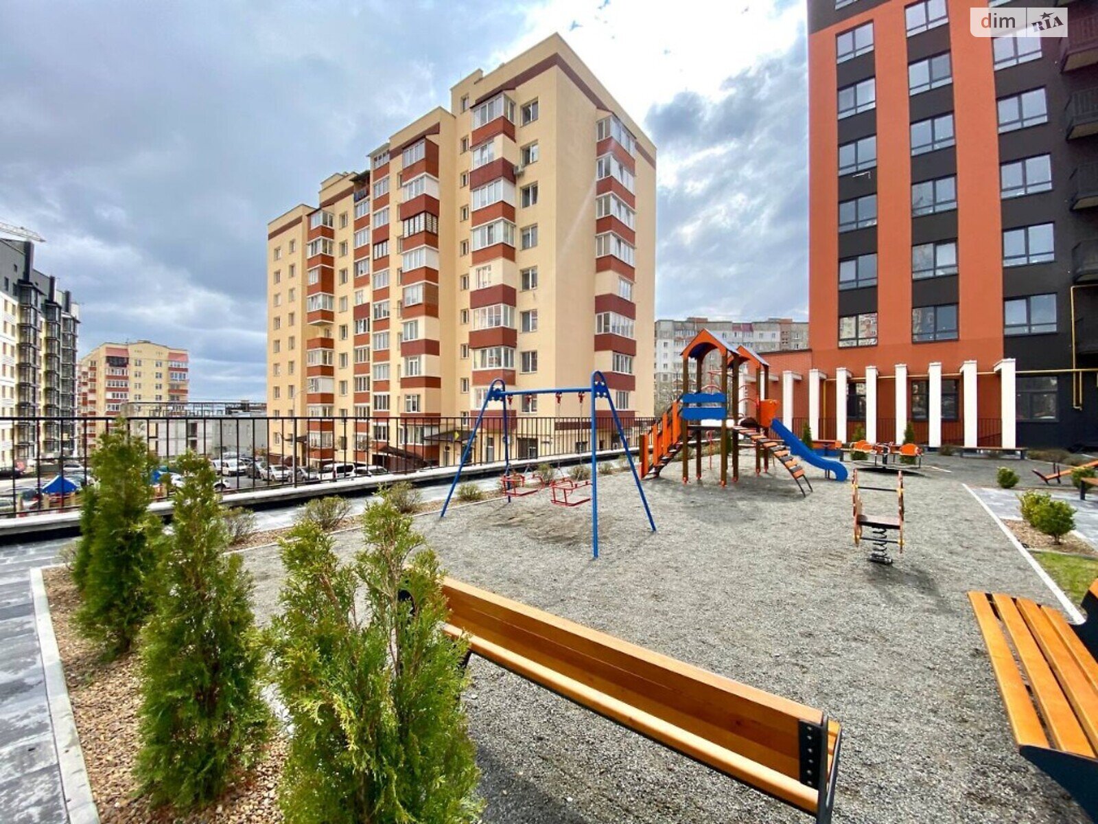Продаж трикімнатної квартири в Хмельницькому, на вул. Панаса Мирного 24/1, район Озерна фото 1 Продаж трикімнатної квартири в Хмельницькому, на вул. Панаса Мирного 24/1, район Озерна фото 1