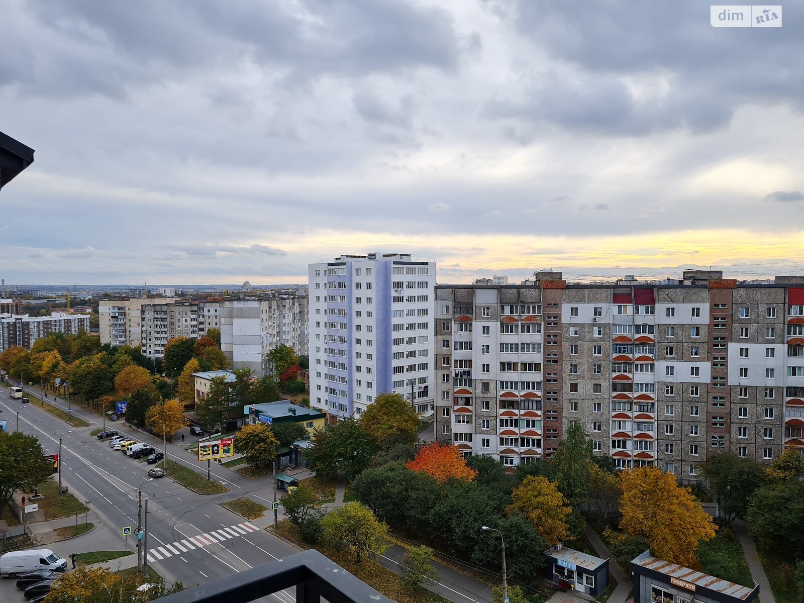 Продаж трикімнатної квартири в Хмельницькому, на вул. Панаса Мирного 24/1, район Озерна фото 1 Продаж трикімнатної квартири в Хмельницькому, на вул. Панаса Мирного 24/1, район Озерна фото 1