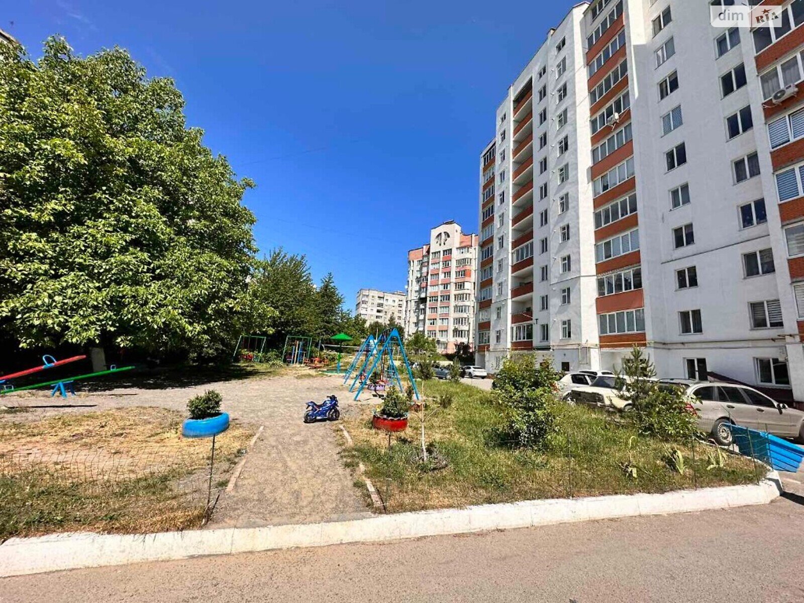 Продажа трехкомнатной квартиры в Хмельницком, на ул. Лесогриневецкая, район Озёрный фото 1