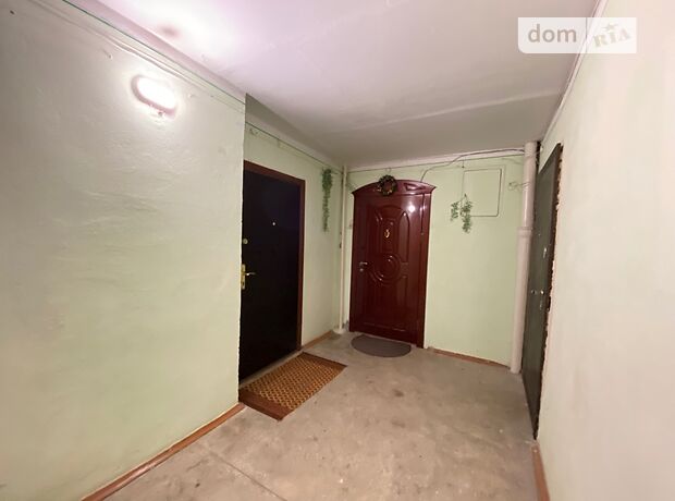 Продажа однокомнатной квартиры в Хмельницком, на ул. Зализняка Максима, район Озёрный фото 1 Продажа однокомнатной квартиры в Хмельницком, на ул. Зализняка Максима, район Озёрный фото 1
