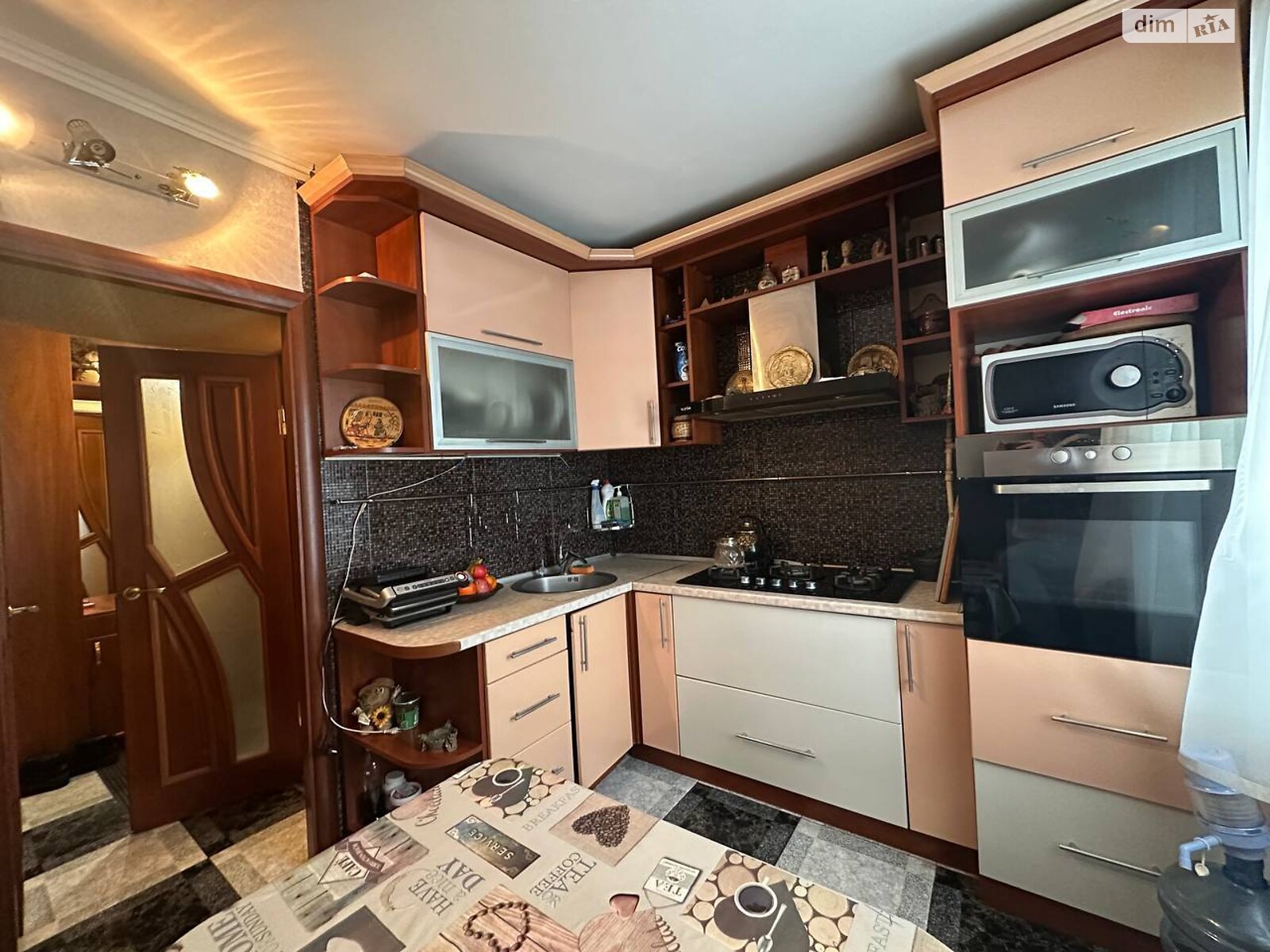 Продажа трехкомнатной квартиры в Хмельницком, на ул. Хмельницкого Богдана 6, район Раково фото 1 Продажа трехкомнатной квартиры в Хмельницком, на ул. Хмельницкого Богдана 6, район Раково фото 1