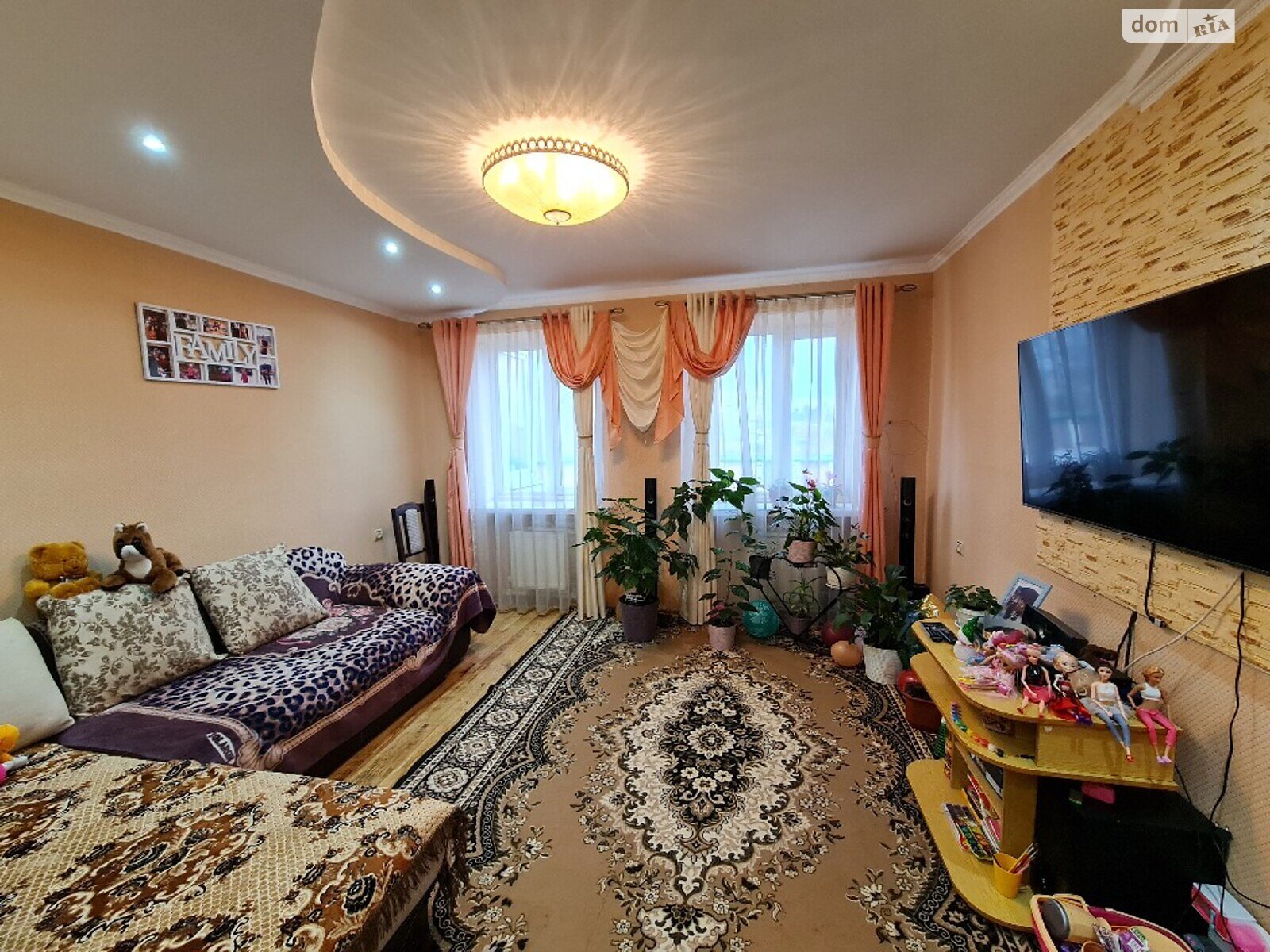 Продажа трехкомнатной квартиры в Хмельницком, на ул. Черновола, район Раково фото 1