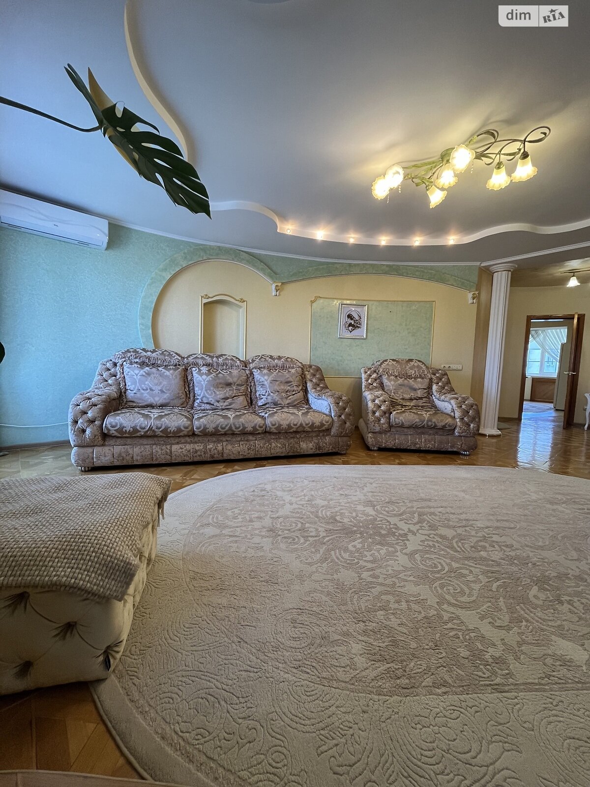 Продажа трехкомнатной квартиры в Хмельницком, на ул. Парковая 6/2, район Старый город (старый базар) фото 1 Продажа трехкомнатной квартиры в Хмельницком, на ул. Парковая 6/2, район Старый город (старый базар) фото 1