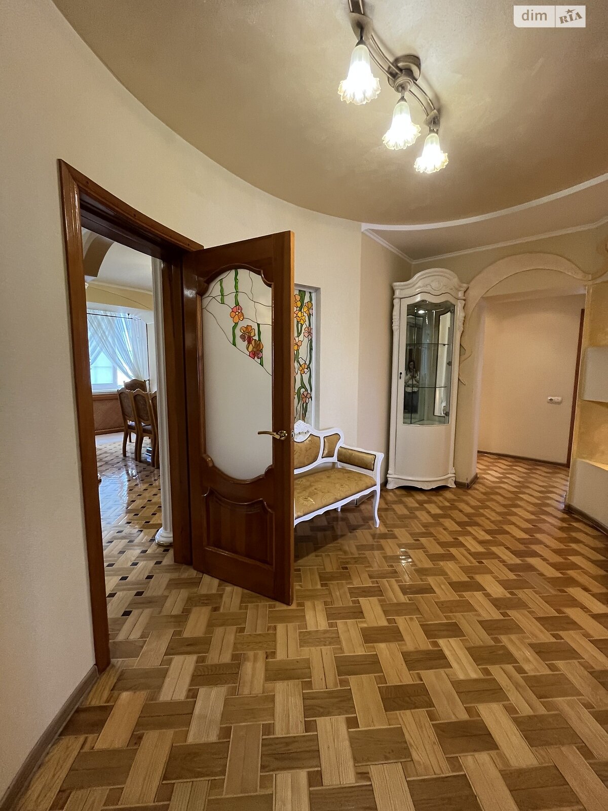 Продажа трехкомнатной квартиры в Хмельницком, на ул. Парковая 6/2, район Старый город (старый базар) фото 1 Продажа трехкомнатной квартиры в Хмельницком, на ул. Парковая 6/2, район Старый город (старый базар) фото 1