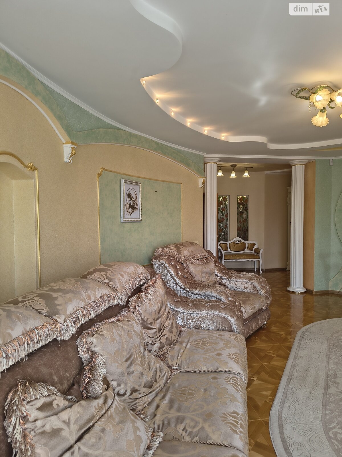 Продаж трикімнатної квартири в Хмельницькому, на вул. Паркова 6/2, район Старе місто (старий базар) фото 1 Продаж трикімнатної квартири в Хмельницькому, на вул. Паркова 6/2, район Старе місто (старий базар) фото 1
