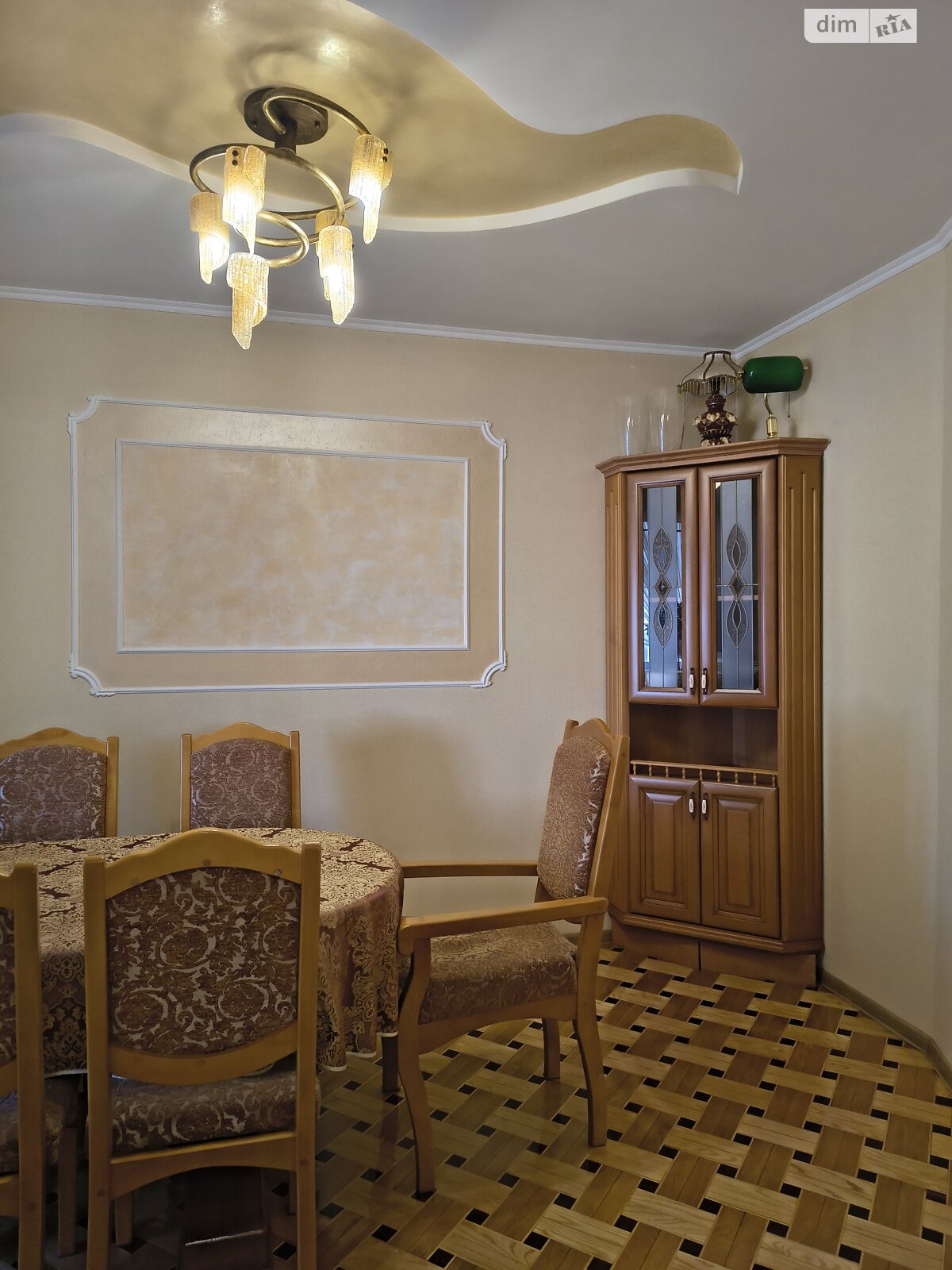 Продаж трикімнатної квартири в Хмельницькому, на вул. Паркова 6/2, район Старе місто (старий базар) фото 1 Продаж трикімнатної квартири в Хмельницькому, на вул. Паркова 6/2, район Старе місто (старий базар) фото 1