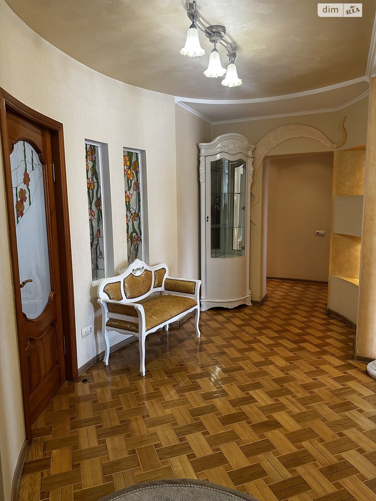 Продаж трикімнатної квартири в Хмельницькому, на вул. Паркова 6/2, район Старе місто (старий базар) фото 1 Продаж трикімнатної квартири в Хмельницькому, на вул. Паркова 6/2, район Старе місто (старий базар) фото 1