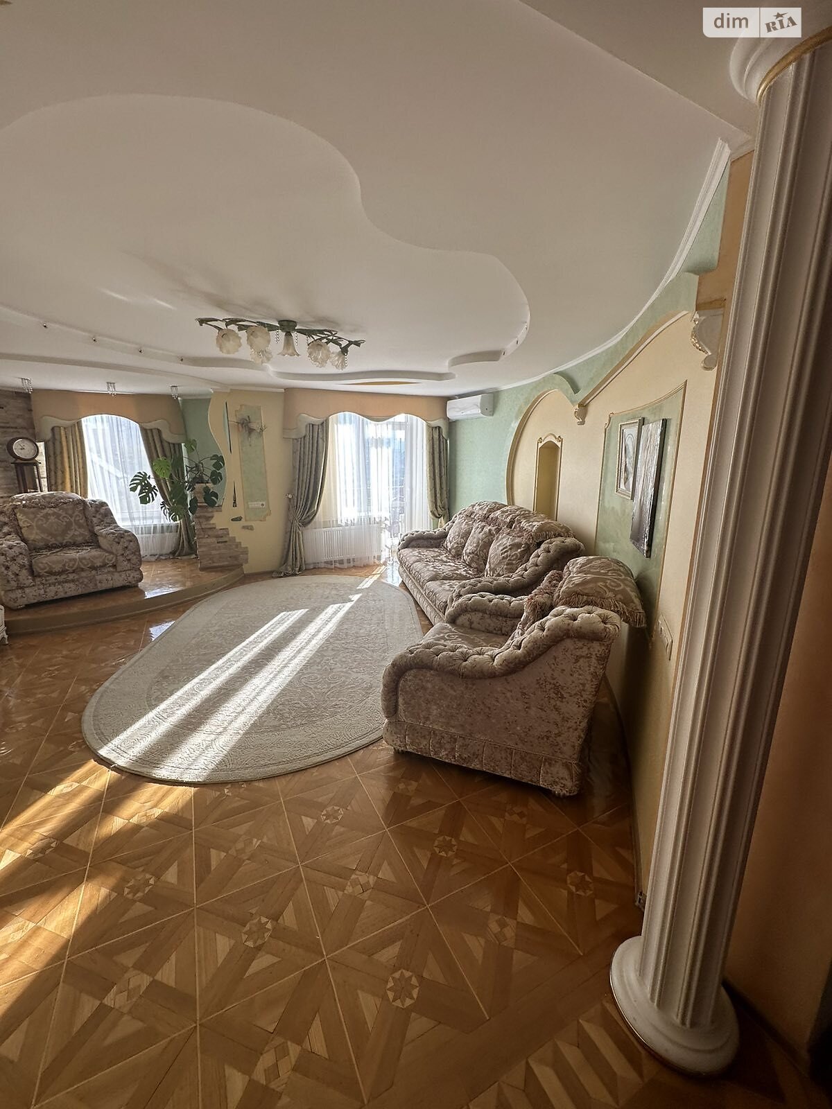 Продажа трехкомнатной квартиры в Хмельницком, на ул. Парковая 6/2, район Старый город (старый базар) фото 1 Продажа трехкомнатной квартиры в Хмельницком, на ул. Парковая 6/2, район Старый город (старый базар) фото 1