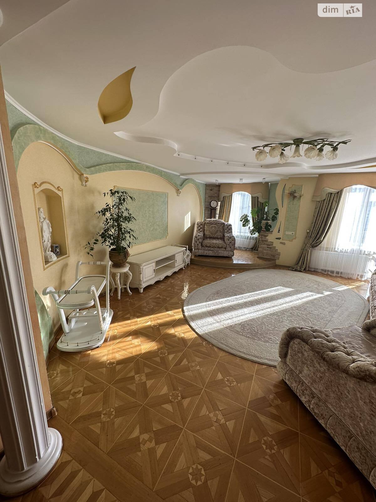 Продажа трехкомнатной квартиры в Хмельницком, на ул. Парковая 6/2, район Старый город (старый базар) фото 1 Продажа трехкомнатной квартиры в Хмельницком, на ул. Парковая 6/2, район Старый город (старый базар) фото 1