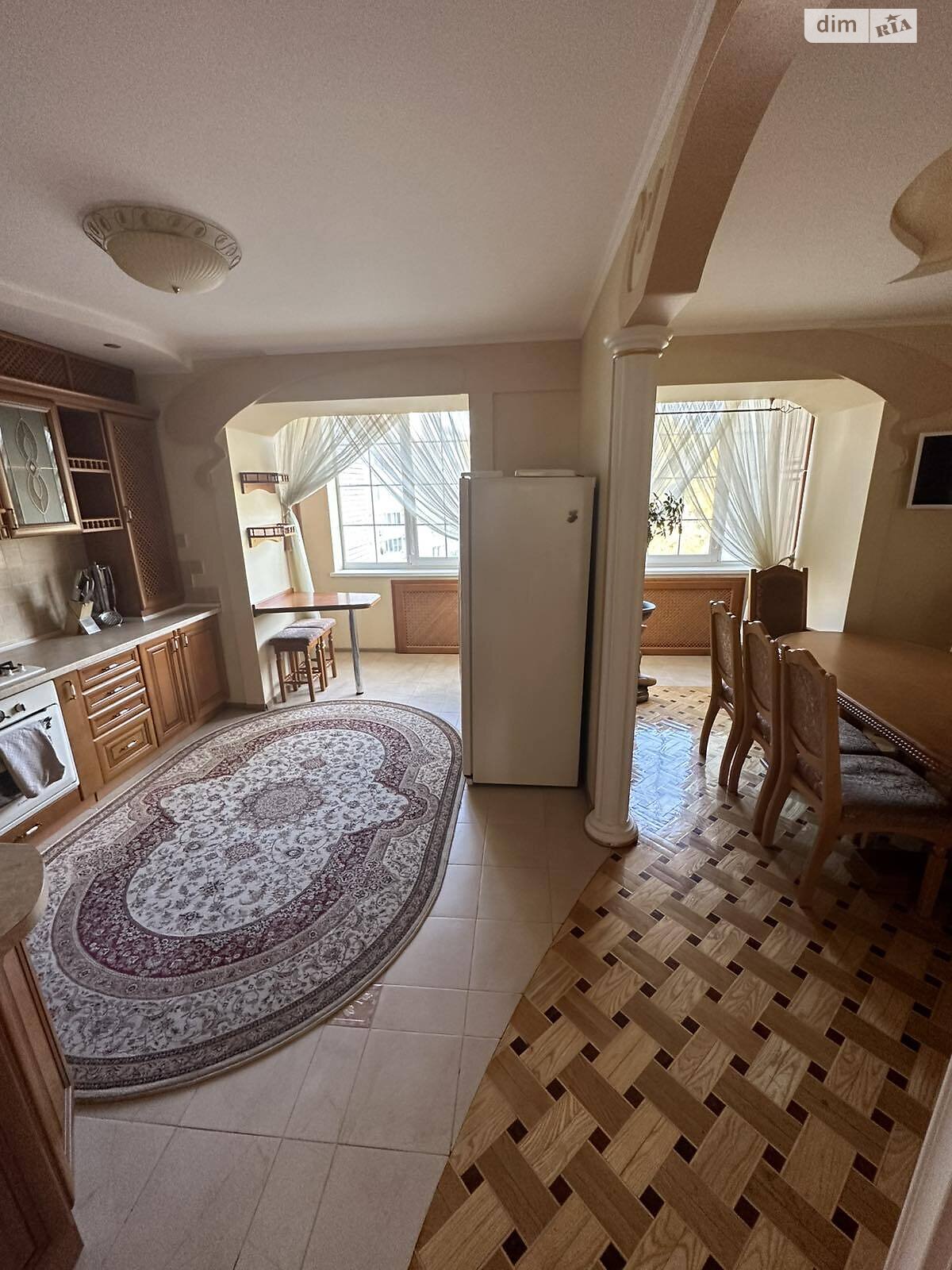 Продажа трехкомнатной квартиры в Хмельницком, на ул. Парковая 6/2, район Старый город (старый базар) фото 1 Продажа трехкомнатной квартиры в Хмельницком, на ул. Парковая 6/2, район Старый город (старый базар) фото 1