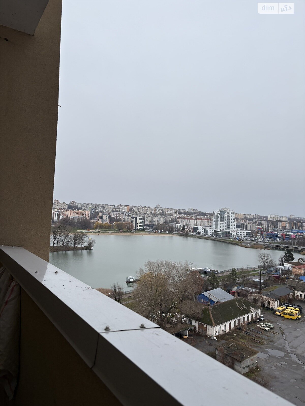 Продаж двокімнатної квартири в Хмельницькому, на вул. Староміська, район Старе місто (старий базар) фото 1