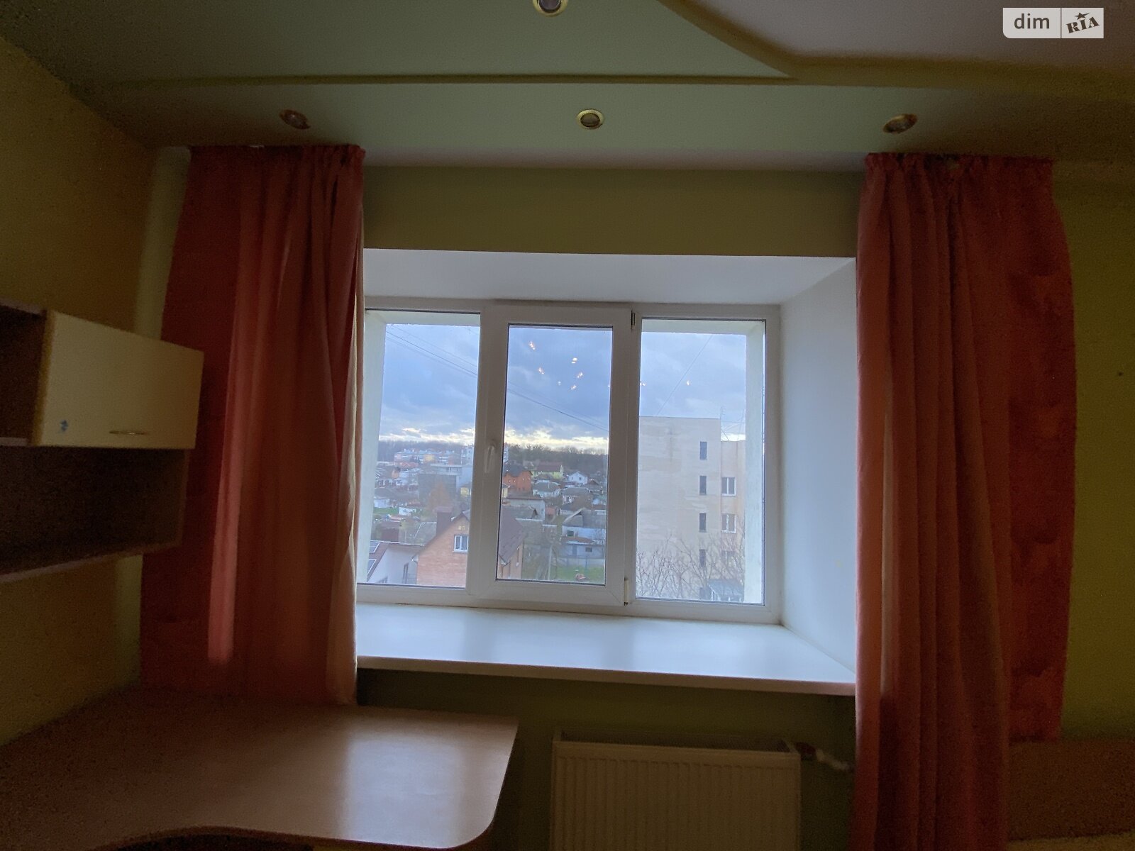 Продажа трехкомнатной квартиры в Хмельницком, на ул. Вайсера, кв. 23, район Старый город (старый базар) фото 1 Продажа трехкомнатной квартиры в Хмельницком, на ул. Вайсера, кв. 23, район Старый город (старый базар) фото 1