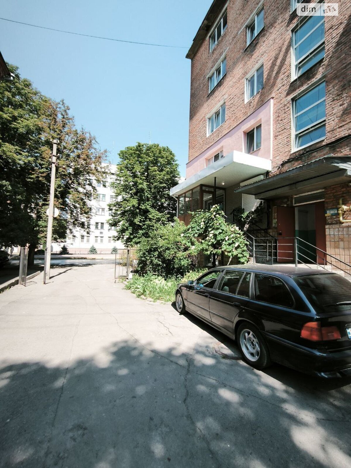 Продажа двухкомнатной квартиры в Хмельницком, на ул. Героев Майдана 46, район Центр фото 1 Продажа двухкомнатной квартиры в Хмельницком, на ул. Героев Майдана 46, район Центр фото 1