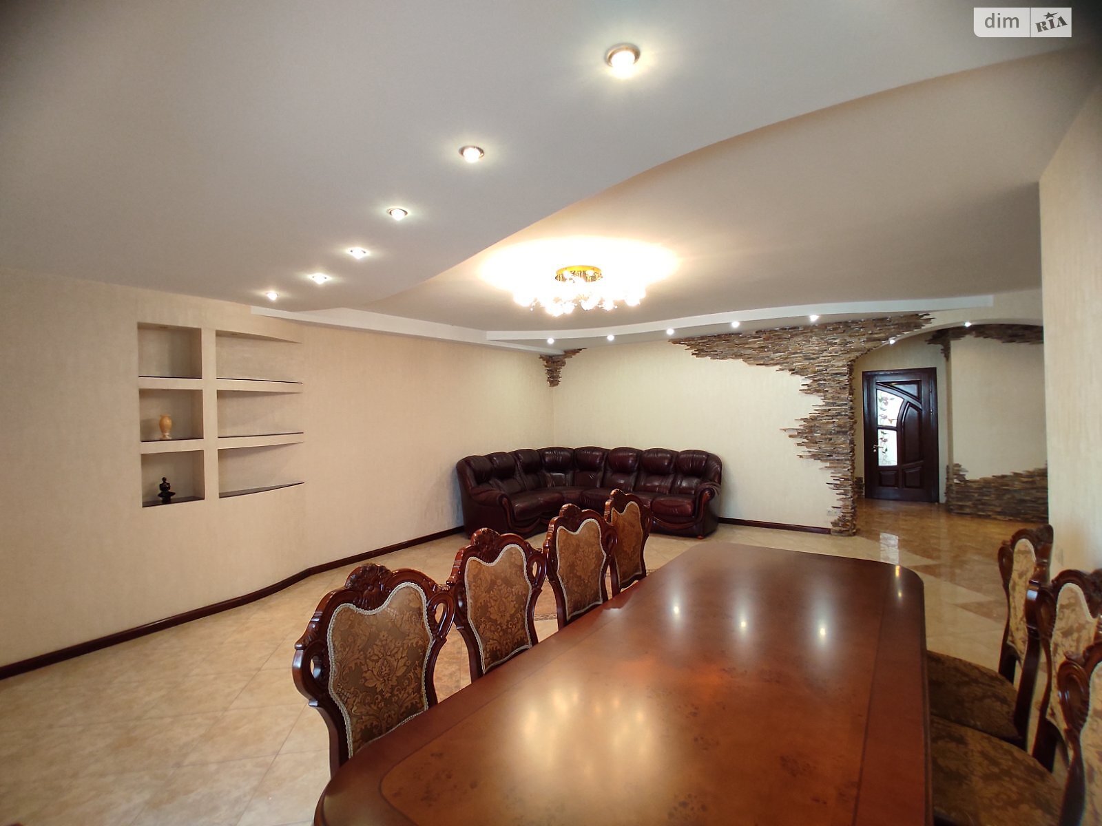 Продаж трикімнатної квартири в Хмельницькому, на вул. Героїв Майдану 48, район Центр фото 1