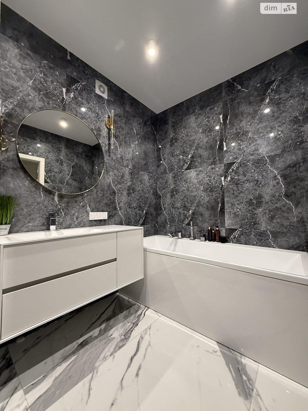 Продажа двухкомнатной квартиры в Хмельницком, на ул. Парковая 2/1А, район Центр фото 1