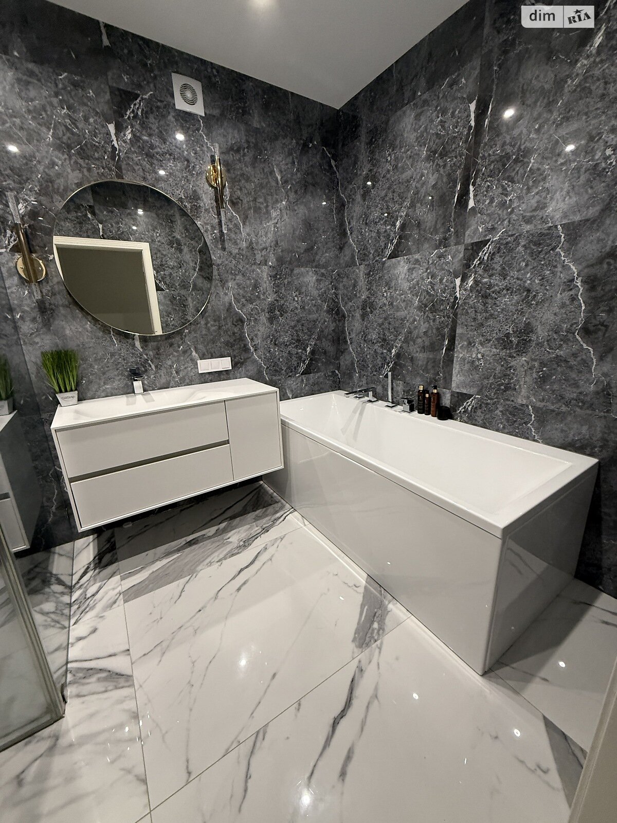 Продажа двухкомнатной квартиры в Хмельницком, на ул. Парковая 2/1А, район Центр фото 1