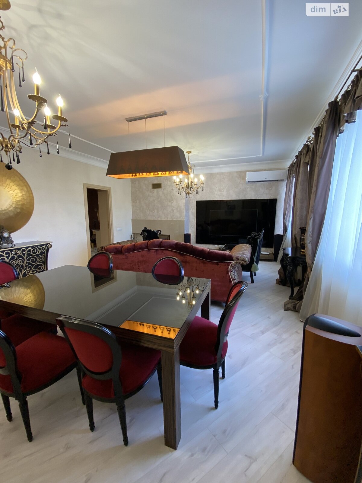 Продажа четырехкомнатной квартиры в Хмельницком, на ул. Пилипчука Владимира 61, район Центр фото 1 Продажа четырехкомнатной квартиры в Хмельницком, на ул. Пилипчука Владимира 61, район Центр фото 1