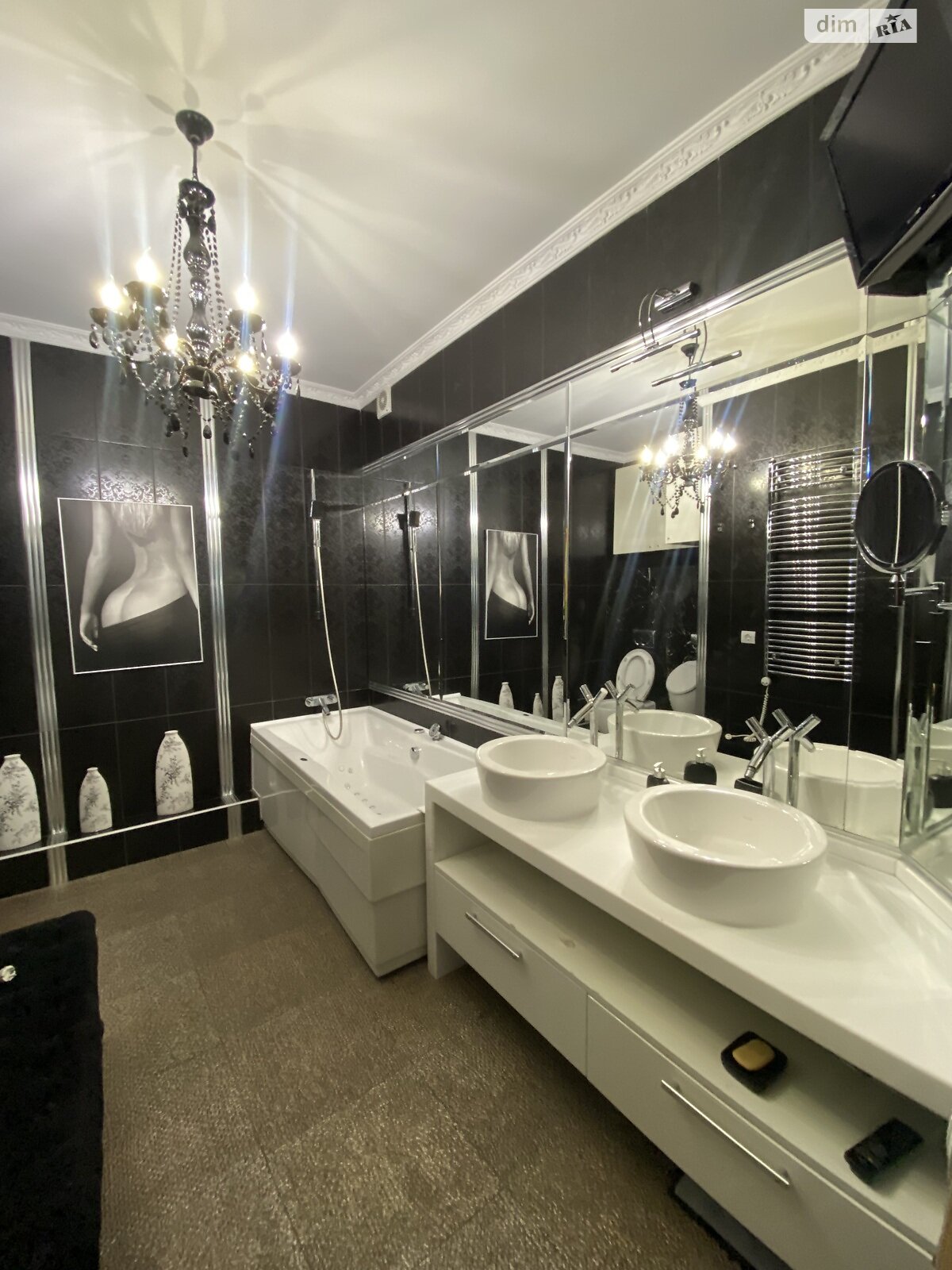 Продажа четырехкомнатной квартиры в Хмельницком, на ул. Пилипчука Владимира 61, район Центр фото 1 Продажа четырехкомнатной квартиры в Хмельницком, на ул. Пилипчука Владимира 61, район Центр фото 1