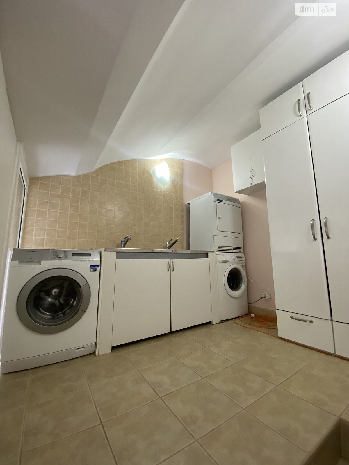 Продажа четырехкомнатной квартиры в Хмельницком, на ул. Пилипчука Владимира 61, район Центр фото 1 Продажа четырехкомнатной квартиры в Хмельницком, на ул. Пилипчука Владимира 61, район Центр фото 1