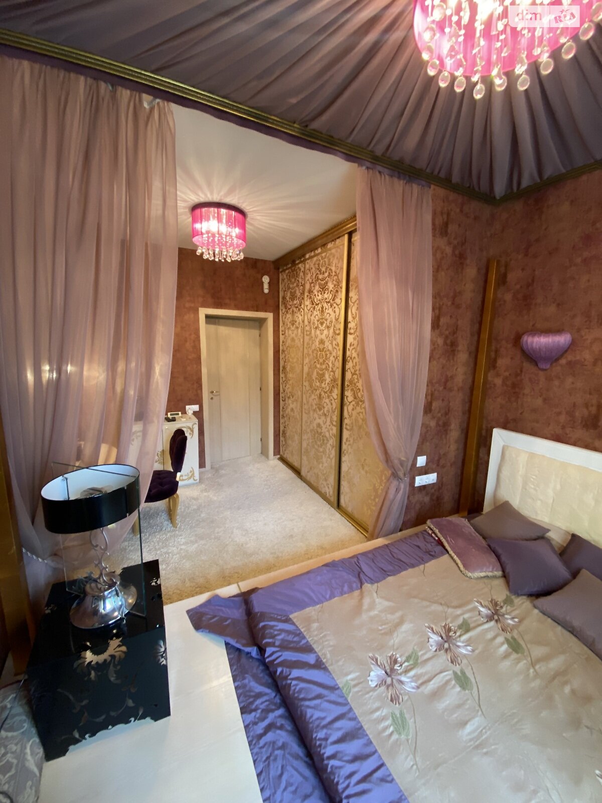 Продажа четырехкомнатной квартиры в Хмельницком, на ул. Пилипчука Владимира 61, район Центр фото 1 Продажа четырехкомнатной квартиры в Хмельницком, на ул. Пилипчука Владимира 61, район Центр фото 1