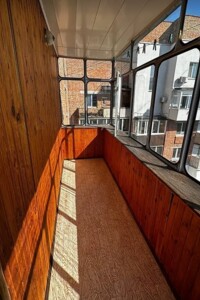 Продаж трикімнатної квартири в Хмельницькому, на вул. Прибузька 20, район Центр фото 2