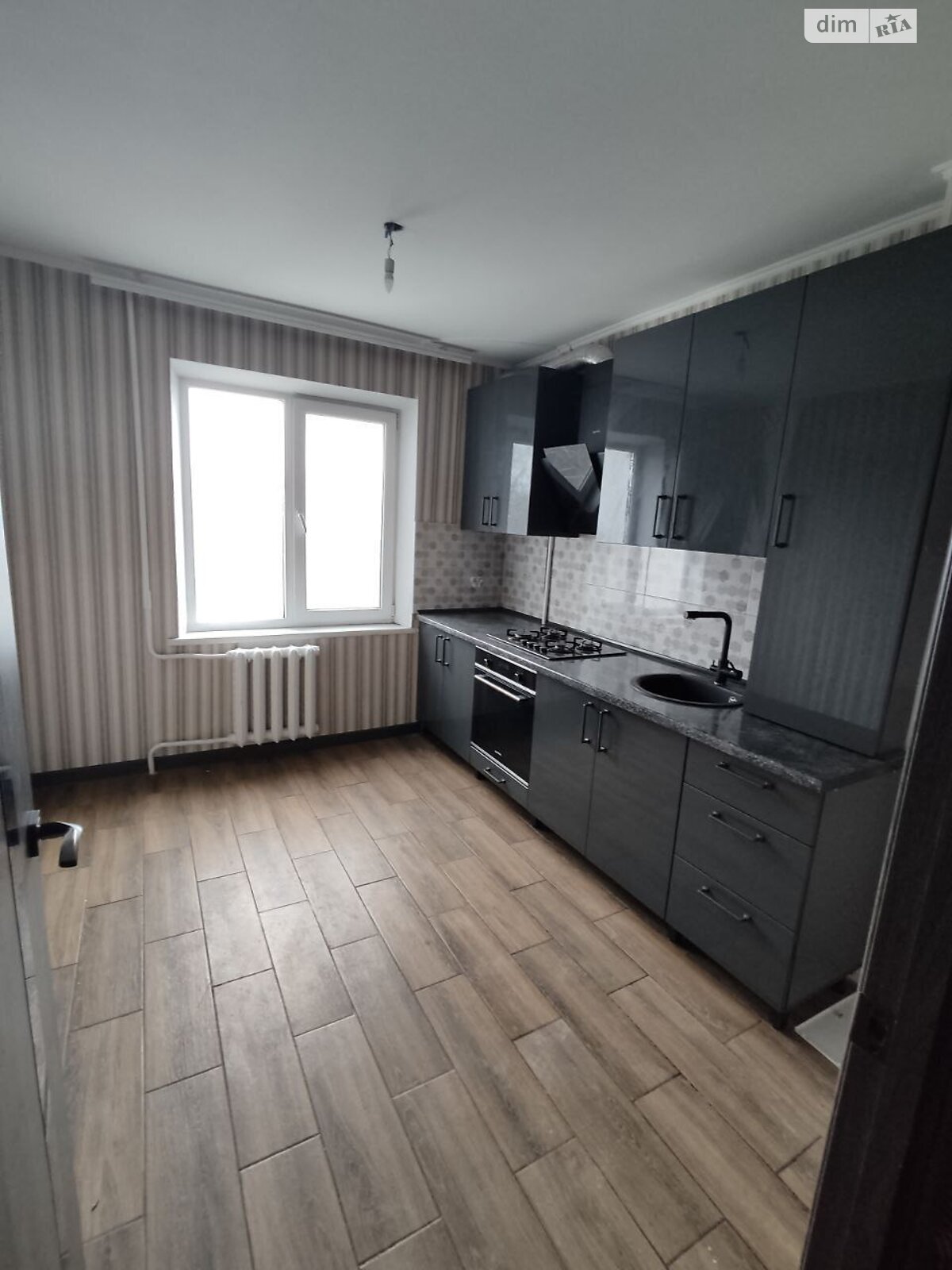 Продажа трехкомнатной квартиры в Хмельницком, на ул. Прибугская, район Центр фото 1 Продажа трехкомнатной квартиры в Хмельницком, на ул. Прибугская, район Центр фото 1