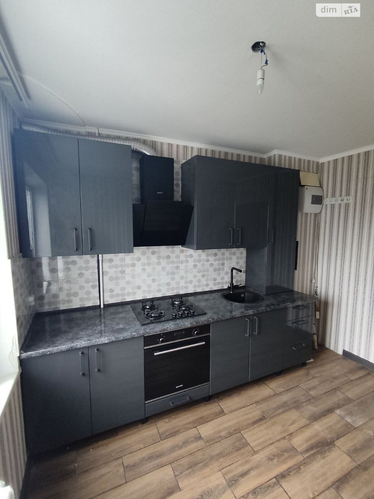 Продажа трехкомнатной квартиры в Хмельницком, на ул. Прибугская, район Центр фото 1 Продажа трехкомнатной квартиры в Хмельницком, на ул. Прибугская, район Центр фото 1